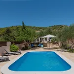Marina Villa Bilice